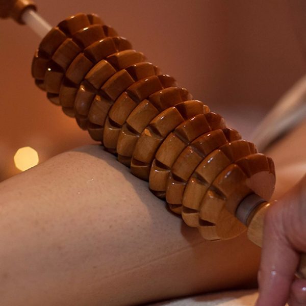 Beauty Les Contours Wood Therapy